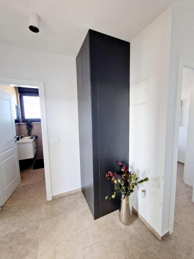 Dinary Penthouse Apartment ヴィル エクステリア 写真