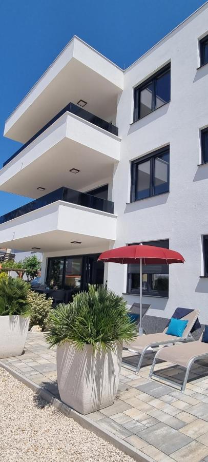 Dinary Penthouse Apartment ヴィル エクステリア 写真