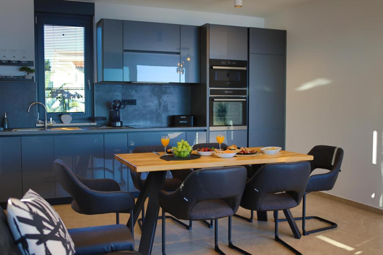 Dinary Penthouse Apartment ヴィル エクステリア 写真