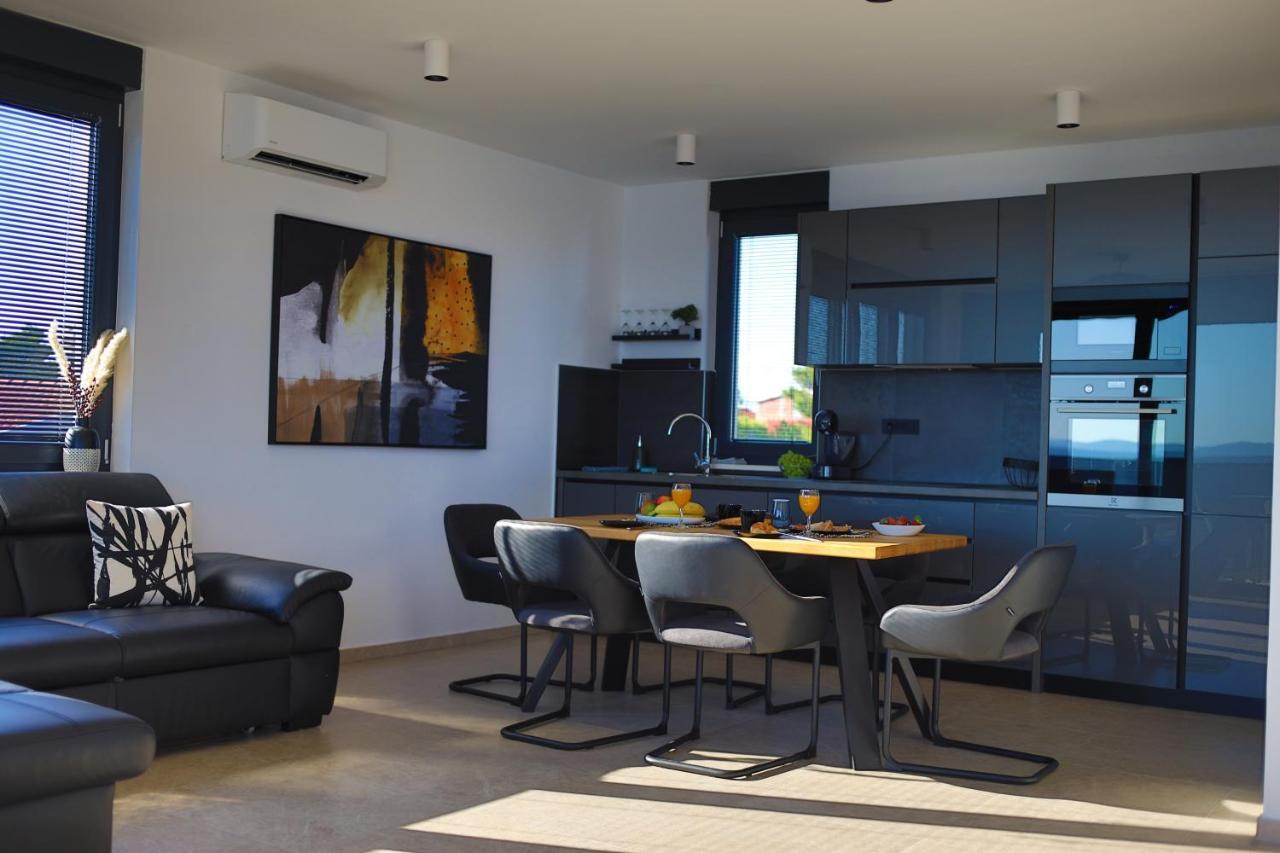 Dinary Penthouse Apartment ヴィル エクステリア 写真