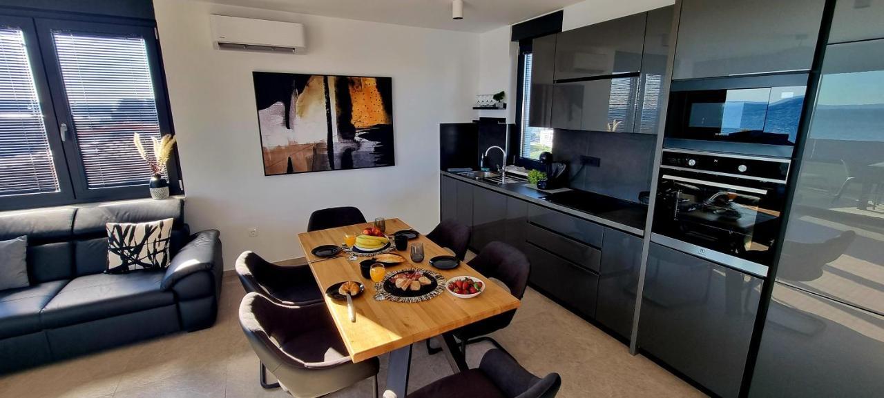 Dinary Penthouse Apartment ヴィル エクステリア 写真