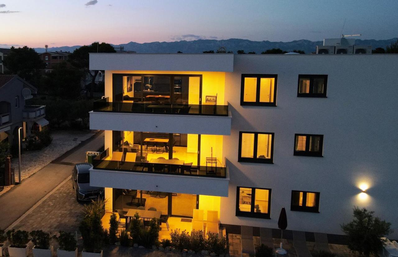 Dinary Penthouse Apartment ヴィル エクステリア 写真